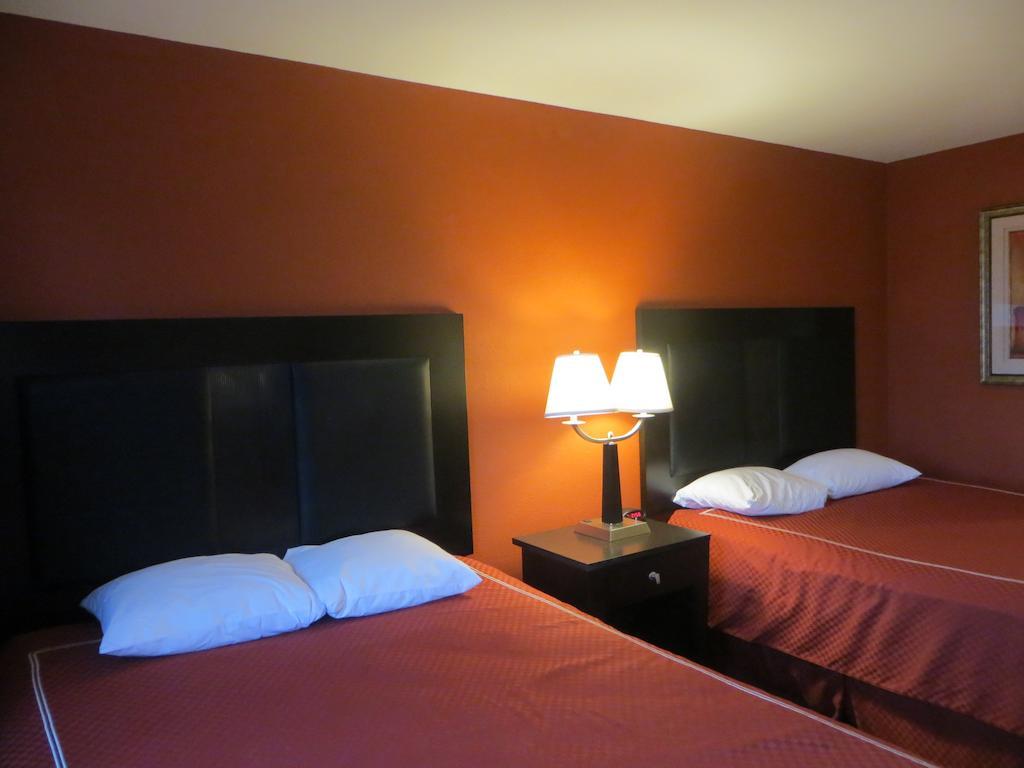 Super 8 By Wyndham Chicago Northlake O'Hare South Habitación foto